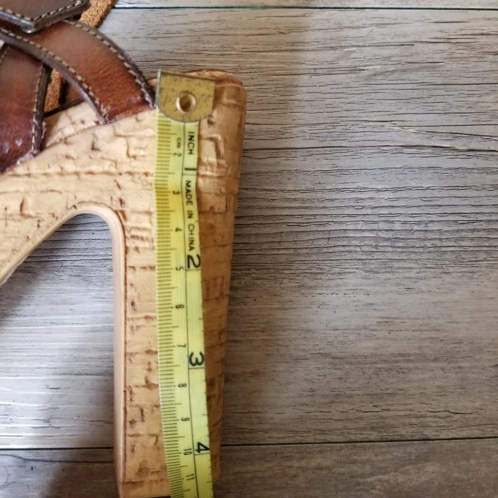 Kokka Leather Handmade Faux Wood/Cork Platform Heel Sandals